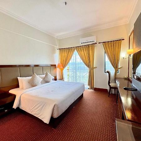 Putra Brasmana Hotel Kuala Perlis Kültér fotó