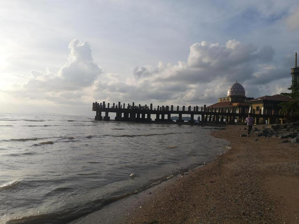 Putra Brasmana Hotel Kuala Perlis Kültér fotó