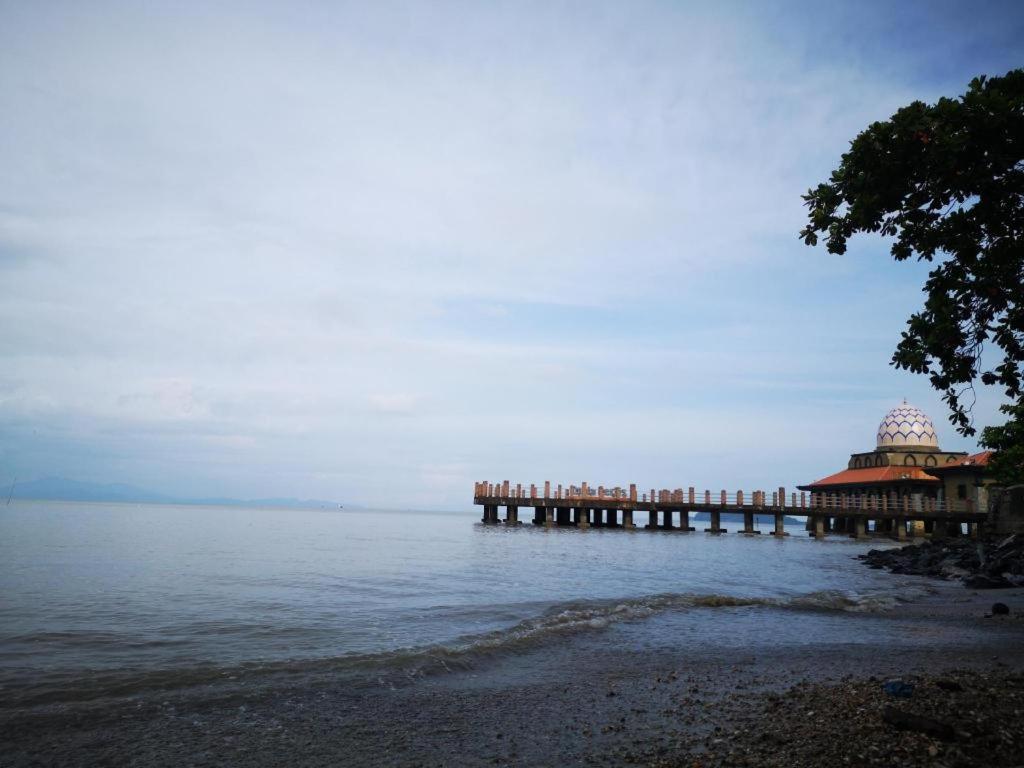 Putra Brasmana Hotel Kuala Perlis Kültér fotó