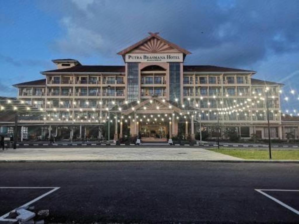 Putra Brasmana Hotel Kuala Perlis Kültér fotó