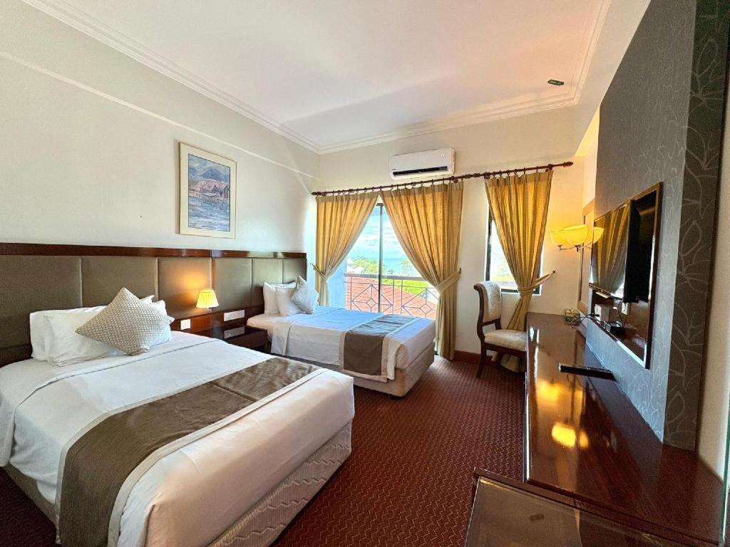 Putra Brasmana Hotel Kuala Perlis Kültér fotó
